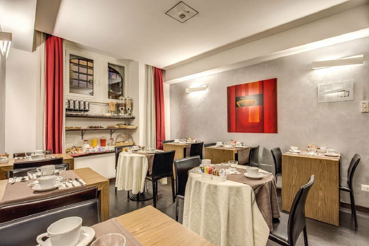 Hotel Rinascimento - Gruppo Trevi Hotels Рим Екстер'єр фото